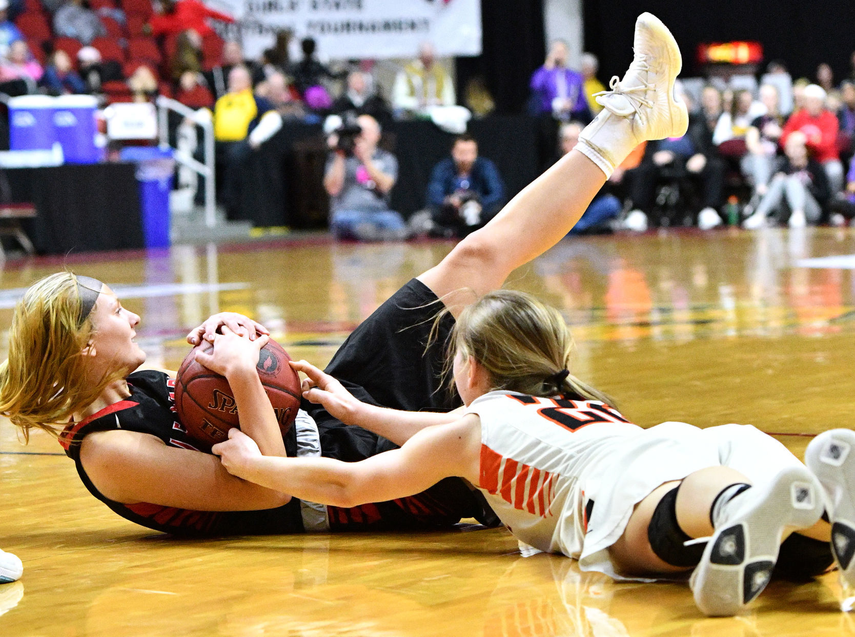 Le Mars vs Grinnell state basketball